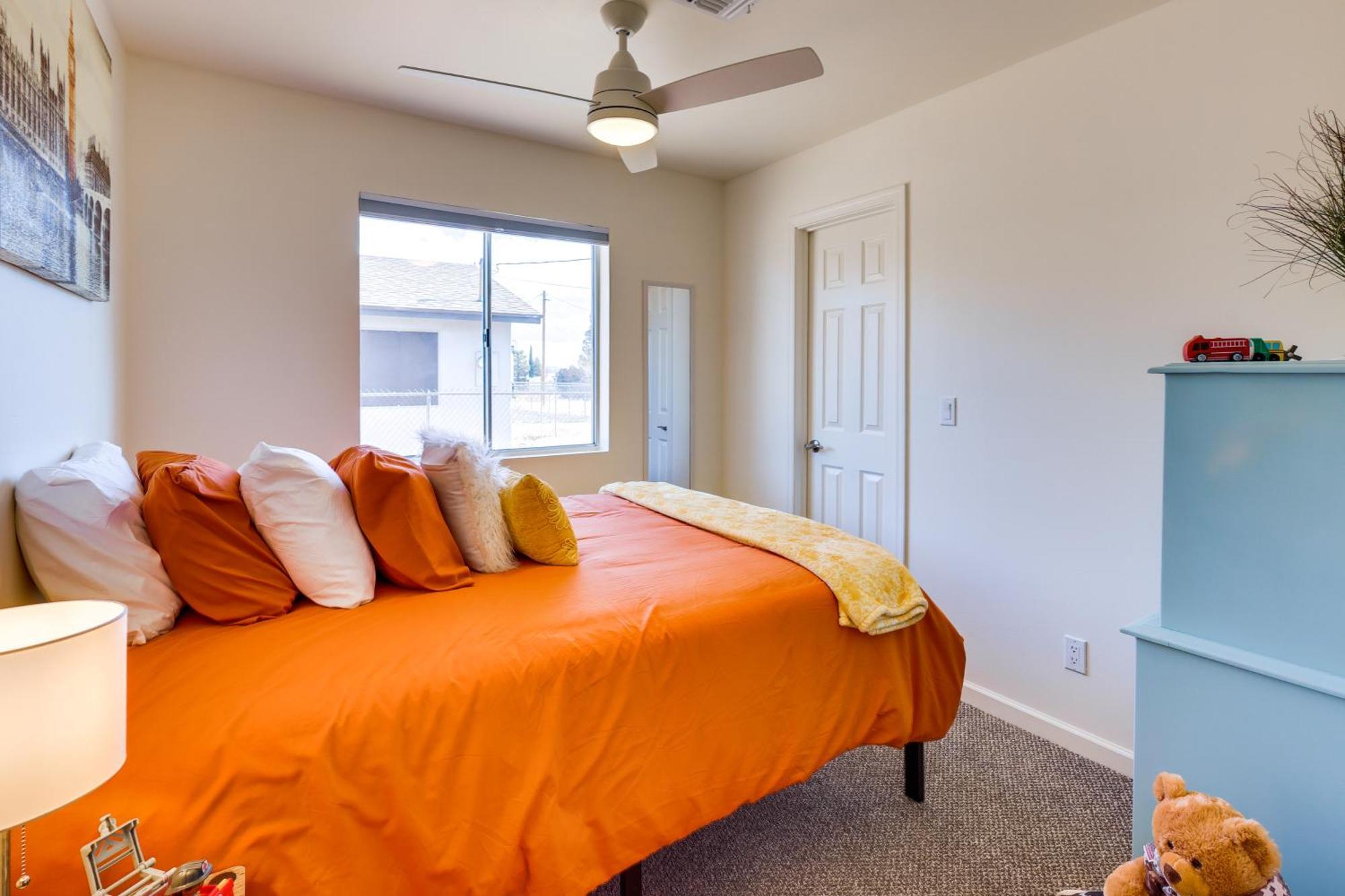 Kingman Vacation Rental With Yard And Fire Pit מראה חיצוני תמונה