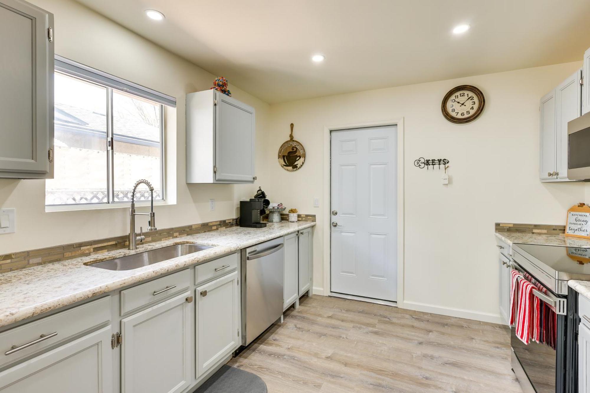Kingman Vacation Rental With Yard And Fire Pit מראה חיצוני תמונה